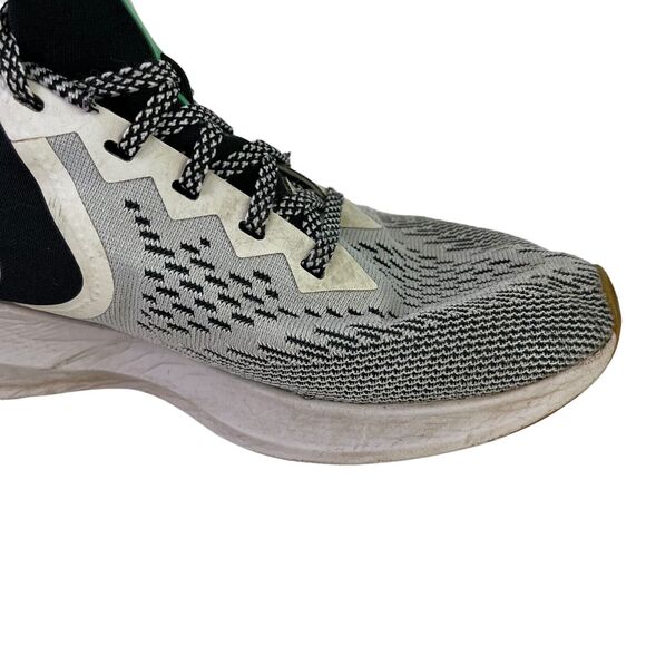 Nike Mens BQ9261-001 Zoom Winflo Black White Running Sneakers Lace Up Shoes 7.5 - Picture 2 of 16